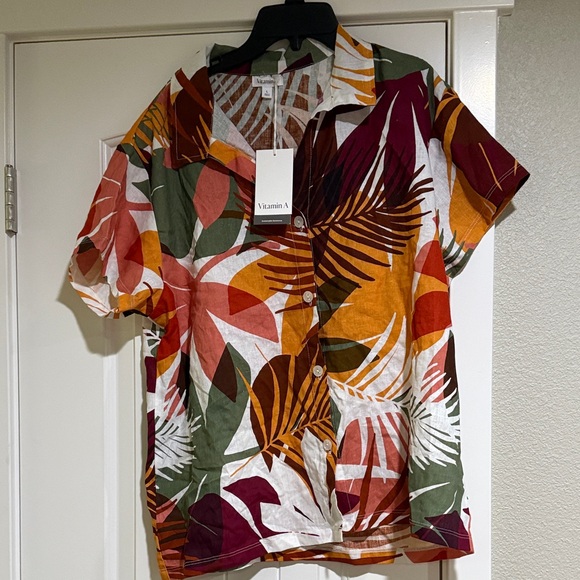 Vitamin A Multicolor Leaf Print Shirt - Picture 1 of 4